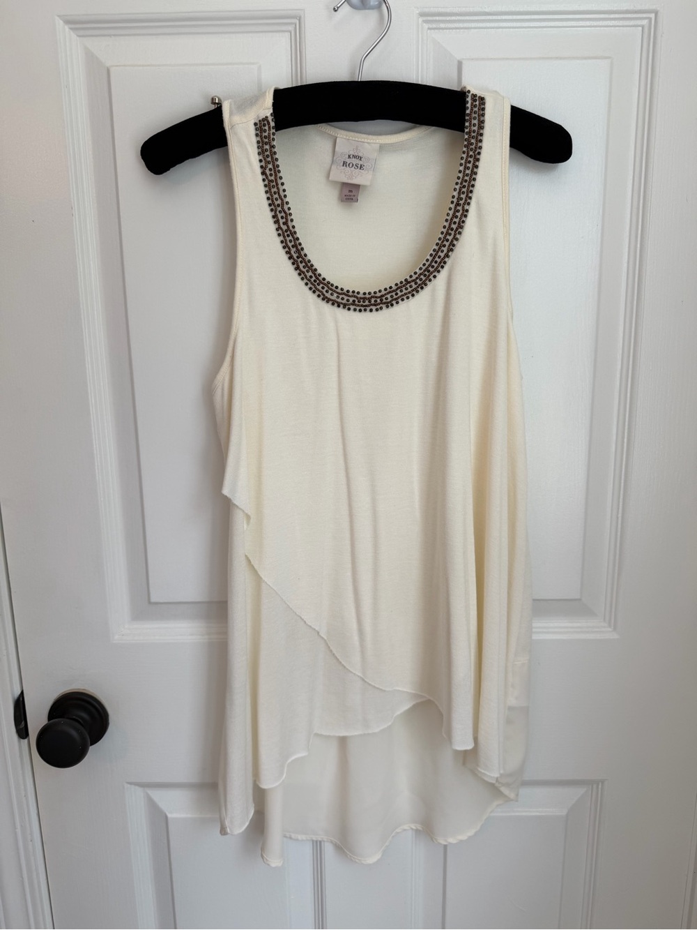 Dressy Sleeveless Flowy Asymmetrical Blouse Cream Beaded Scoop Neck Medium